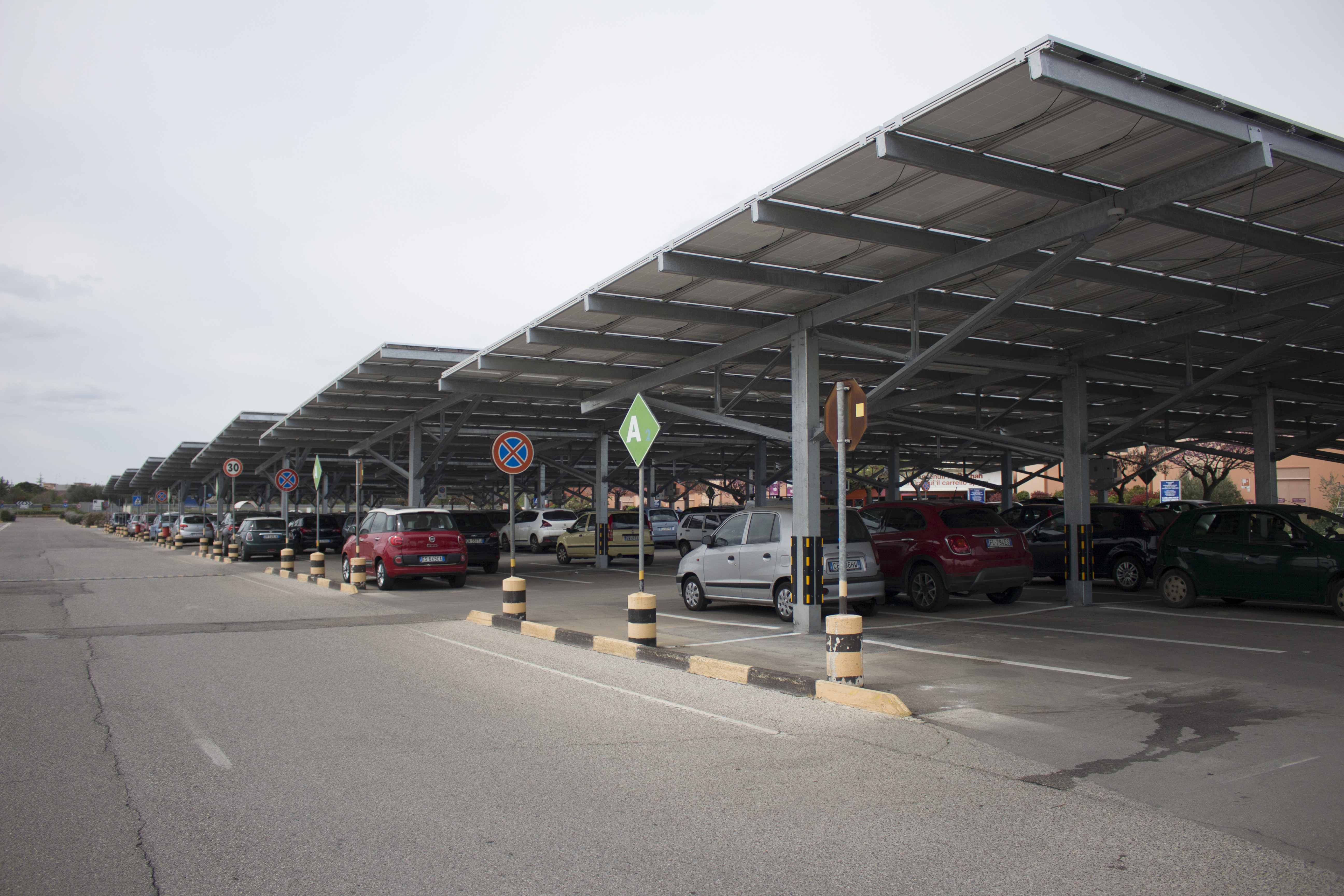Fotovoltaico. Helexia Energy Services inaugura impianto presso il Centro Commerciale Auchan di Casamassima (Ba) 
