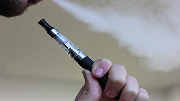Salute: usare le e-cig può arrestare i danni causati dal fumo di tabacco nei pazienti con BPCO