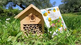 Giornata Mondiale delle Api, Bee Hotel in circolo, Legambiente e Beeing installano oltre 100 oasi di biodiversità lungo tutto lo Stivale