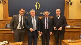 da sx a dx - Massimo Medugno (Direttore Assocarta) - On.le Massimo Milani - Carlo Montalbetti (Direttore Comieco) - Gianni Todini (Direttore Askanews)