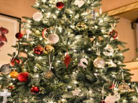 LE PALLINE DI NATALE E LE DECORAZIONI IN VETRO SOFFIATO