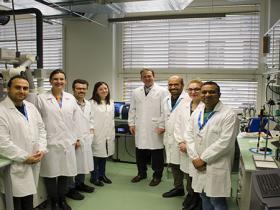 i ricercatori di Bolzano, autori dello studio (il prof. Matteo Scampicchio al centro)